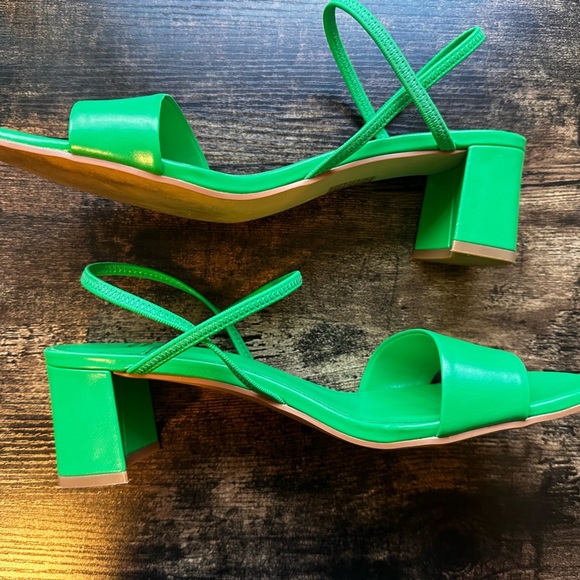 Jeffrey Campbell Women's Adapt Green Block Heels - Picture 10 of 16